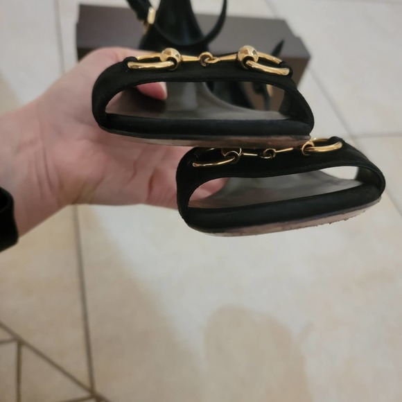 Gucci Suede Sandals Horsebit 38.5 Low Heel Black Gold Ankle Strap 338960 - Picture 11 of 15